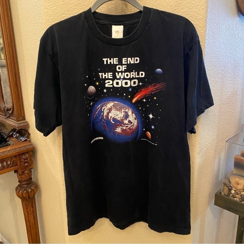 Vintage The End of The World 2000 Glow In The Dark Graphic Black Tee Size M/L
